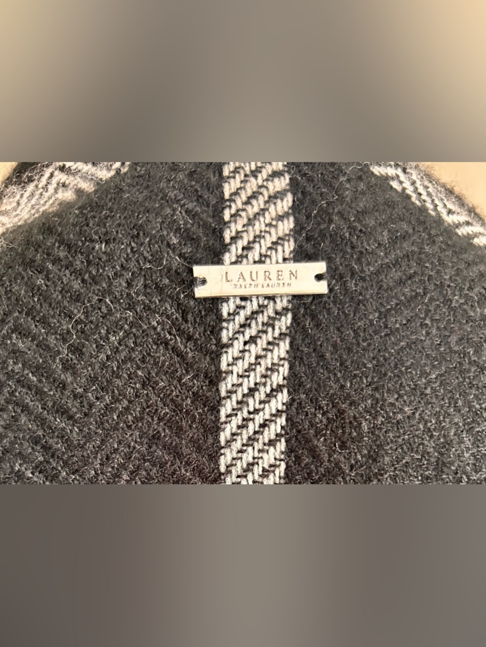 NWT Lauren Ralph Lauren Reversible Herringbone/Check Ruana/Wrap - Picture 3 of 10